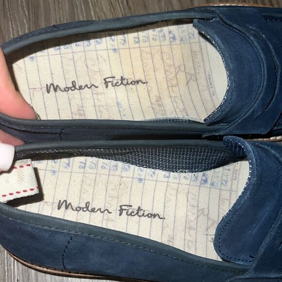 ✨MODERN FICTION CANDARA - NAVY SZ 8 LOAFERS✨ main image 5